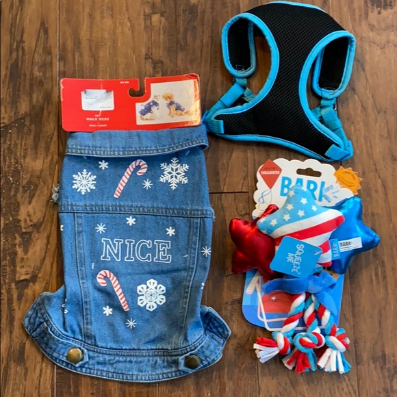 Bark 4th July dog toy harness sweater small